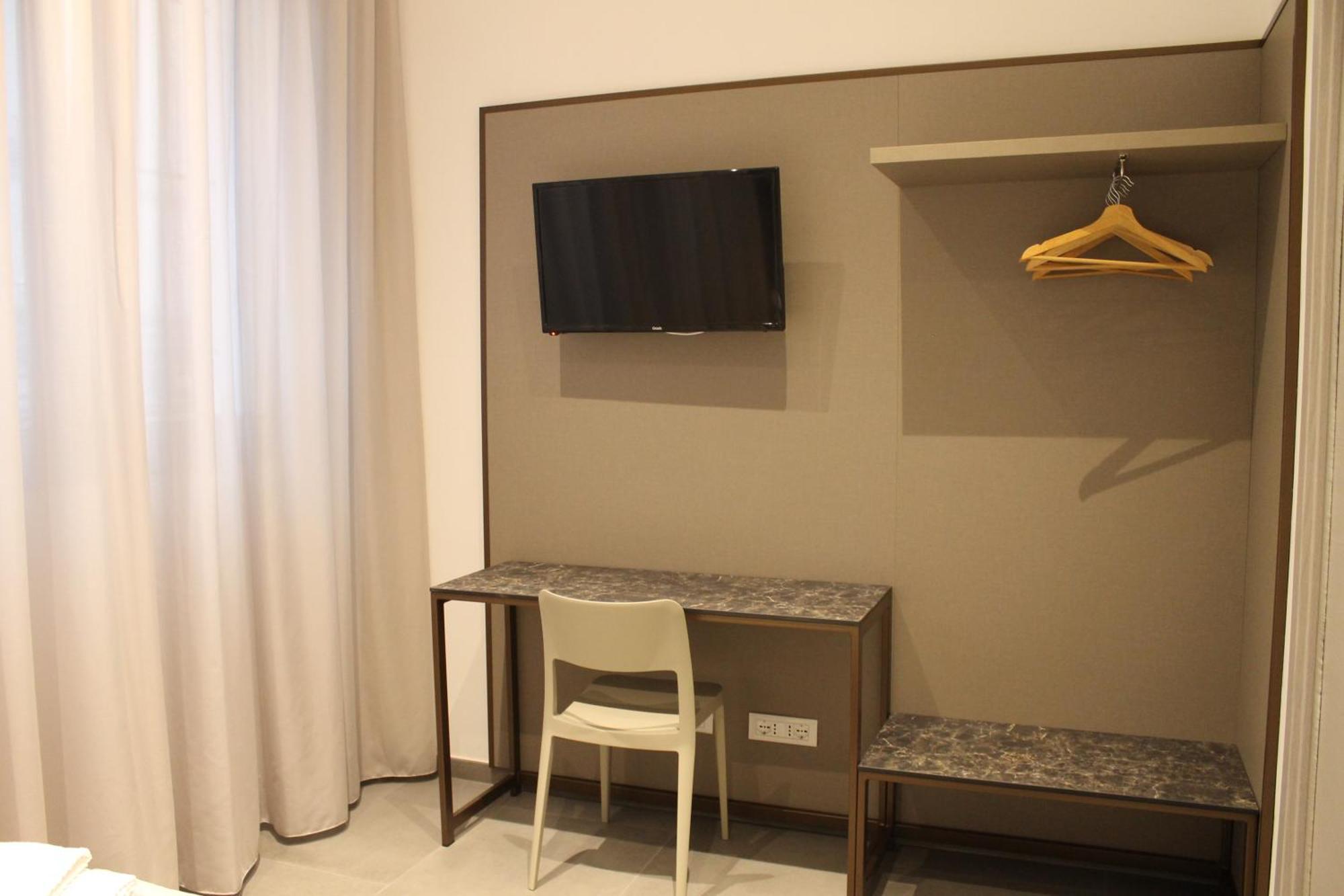 Apartment Miki - Mauro Macchi 91 Milan